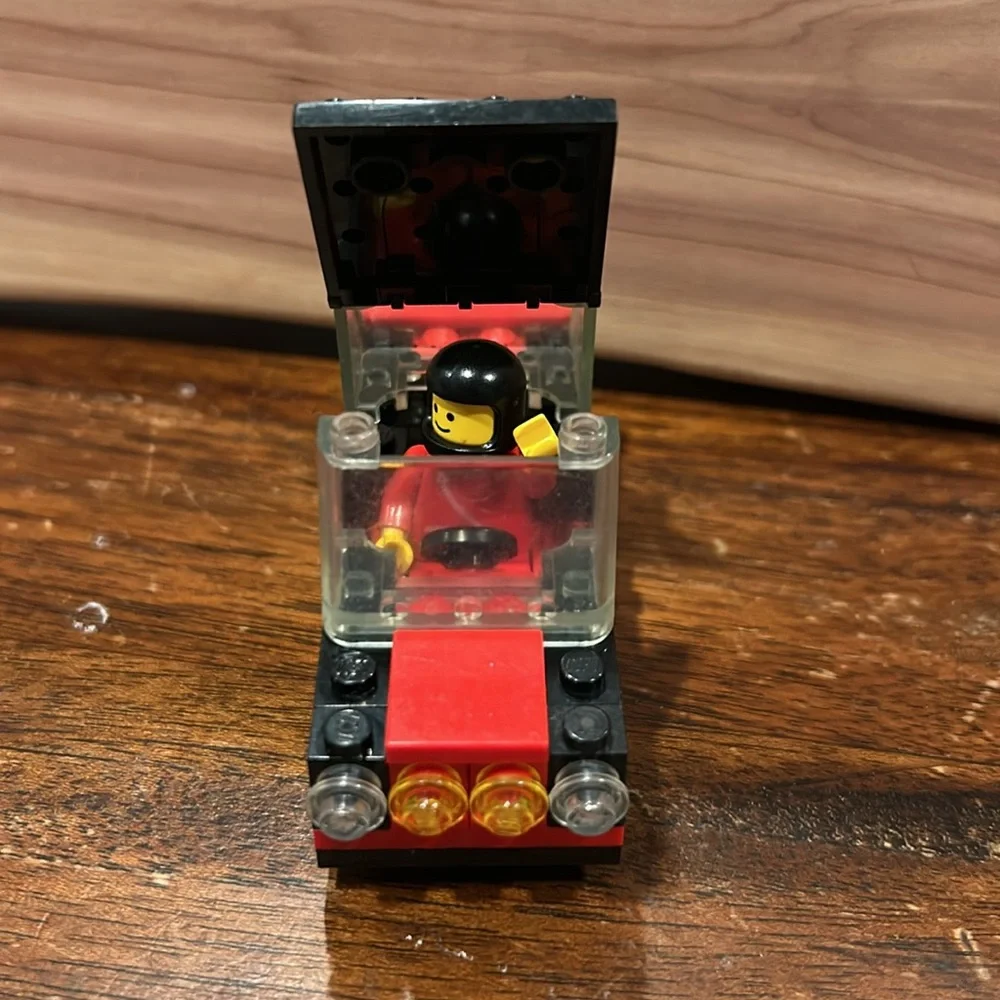 Retired LEGO Set 1496: Rally Car